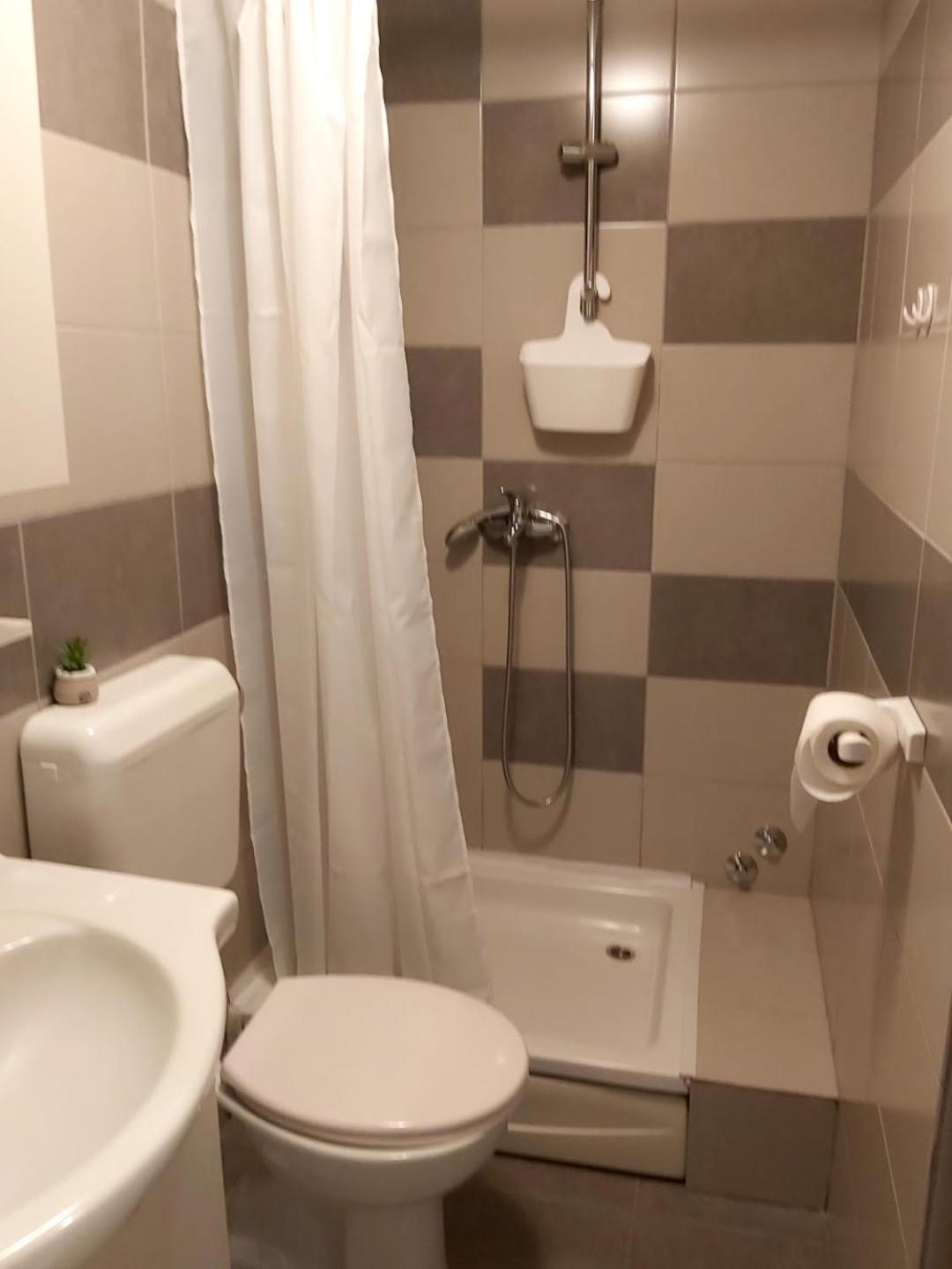 Apartmani I Sobe Mara Palit ภายนอก รูปภาพ