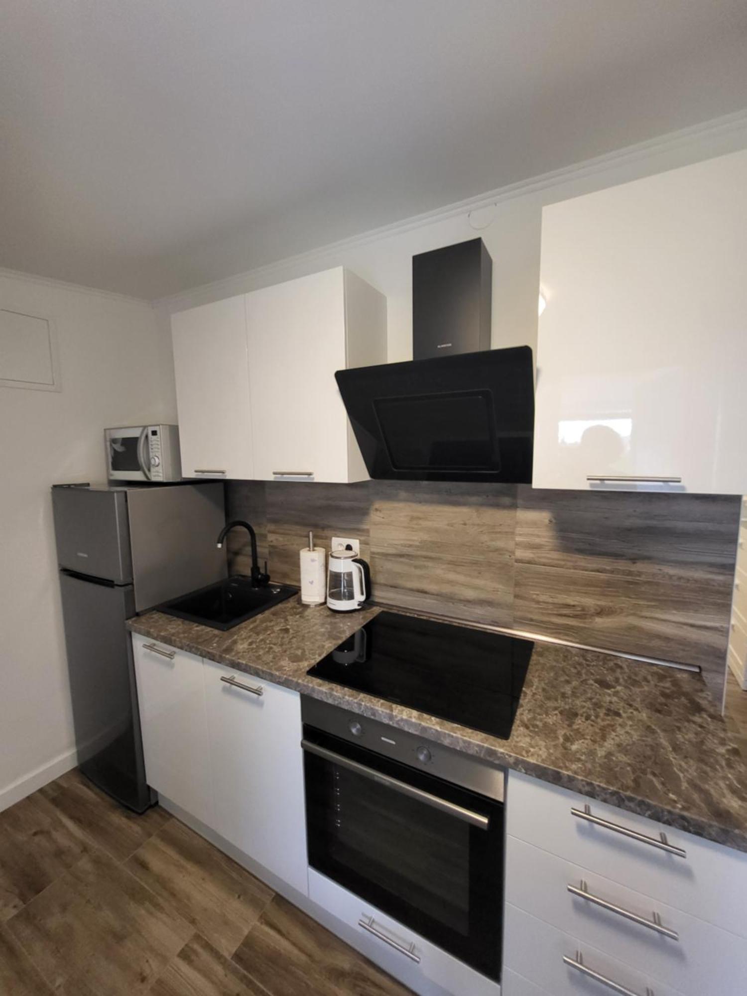 Apartmani I Sobe Mara Palit ภายนอก รูปภาพ