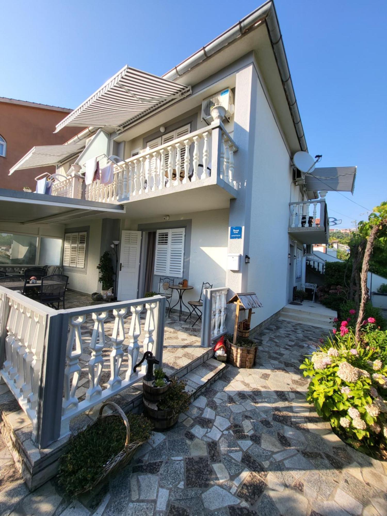 Apartmani I Sobe Mara Palit ภายนอก รูปภาพ